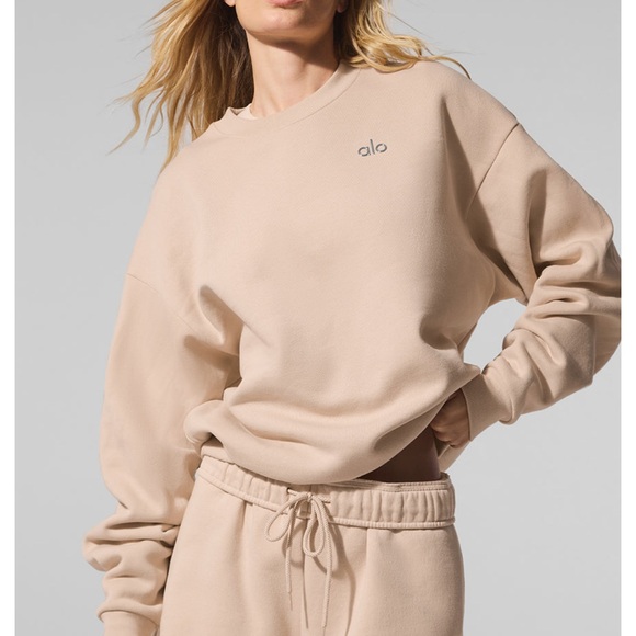 ALO Yoga Women's Cream Sweatshirt - Picture 2 of 7